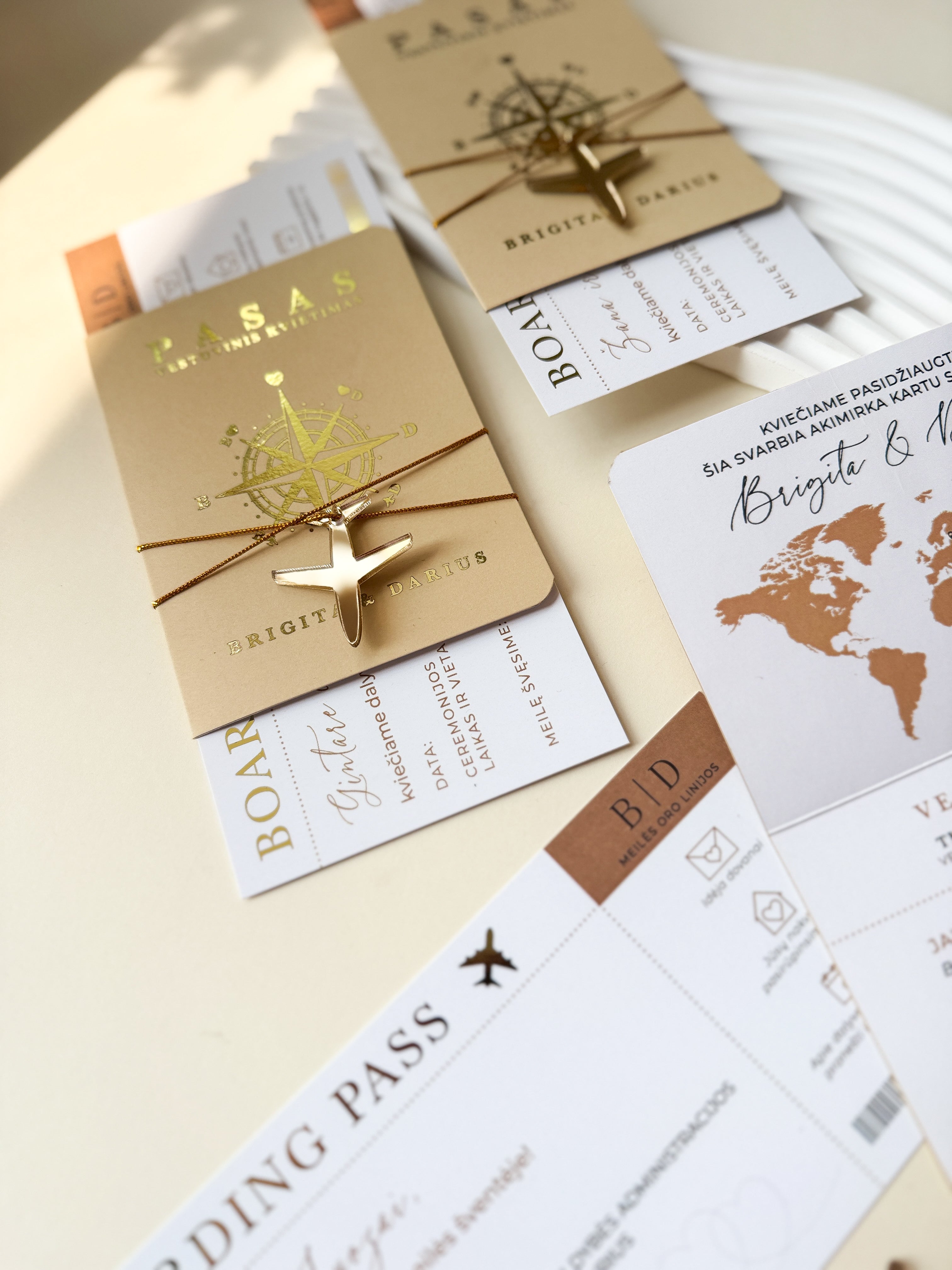 Kvietimas "FLY ME TO THE..."