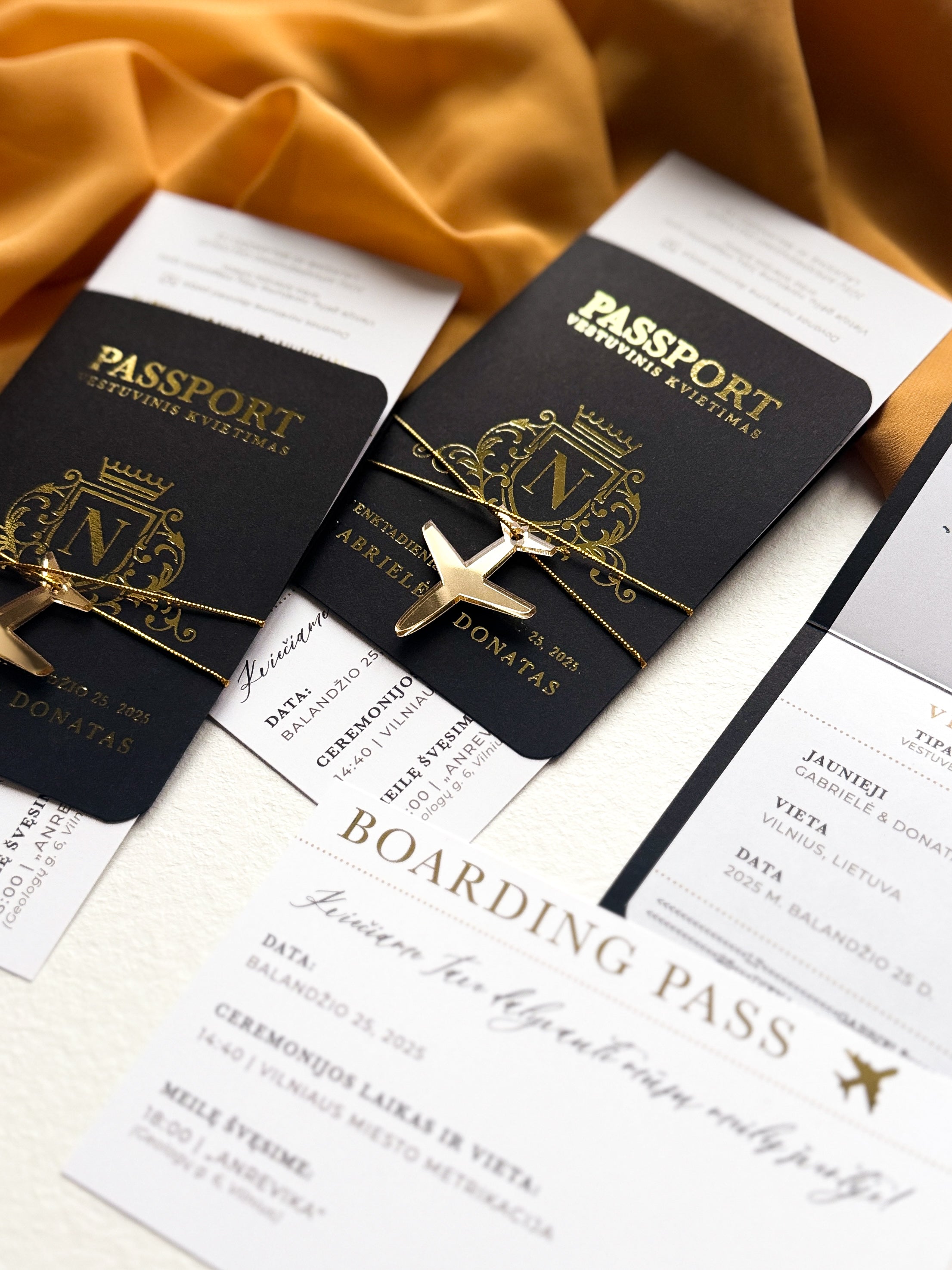 Kvietimas "FLY ME TO THE..."