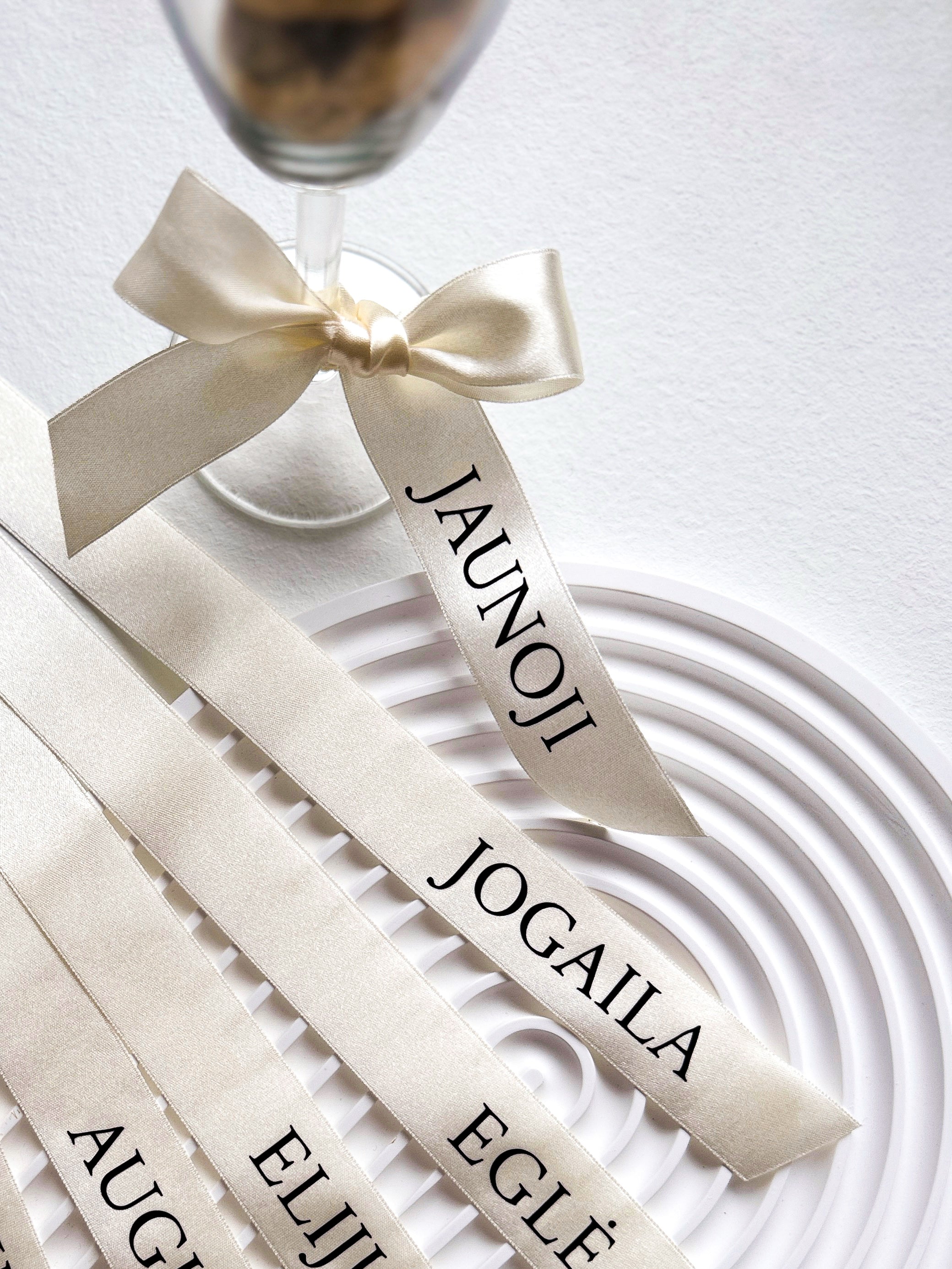 Stalo kortelės "Kaspinėlis"