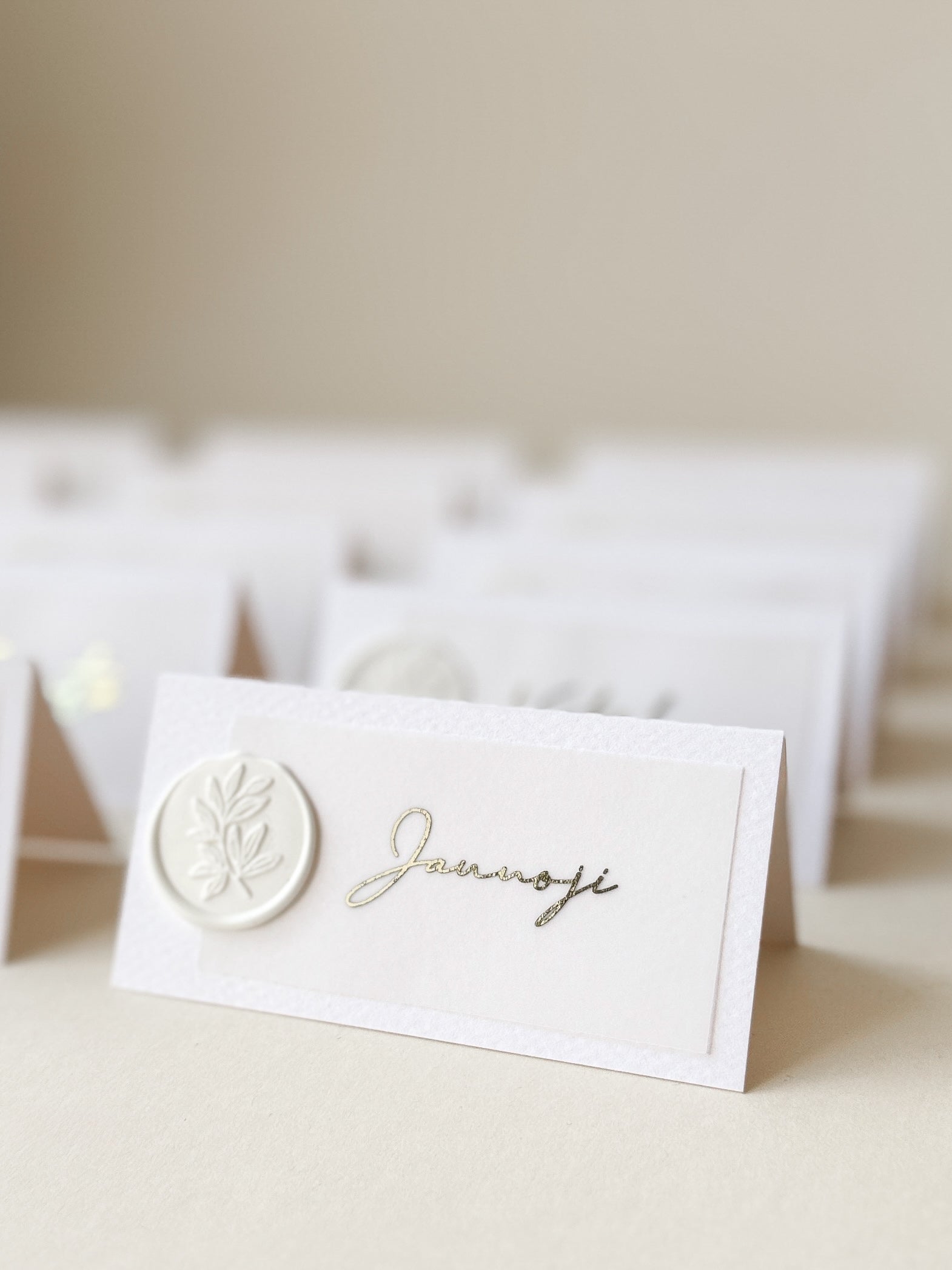 Stalo kortelės "ŠNABŽDESYS"